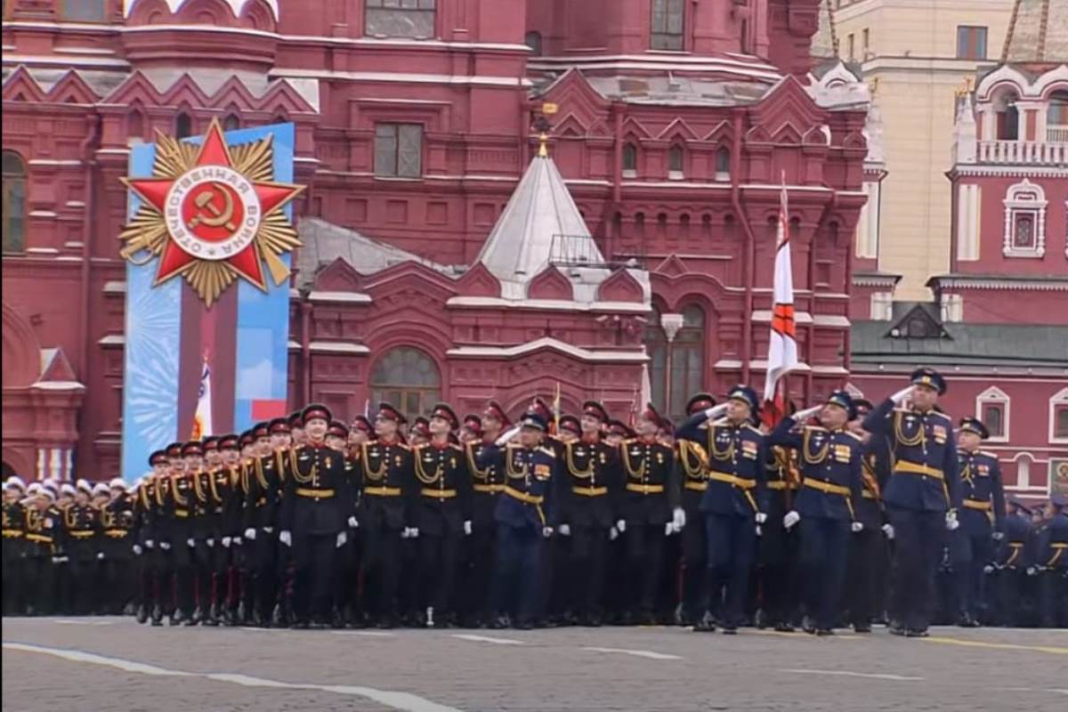 Где пройдет парад 9 мая. СВУ суворовцы парад Победы. Парад на красной площади 9 мая 2021. Парад Победы на красной площади в Москве 9 мая 2021. Парад на красной площади 9 мая 2021 года.