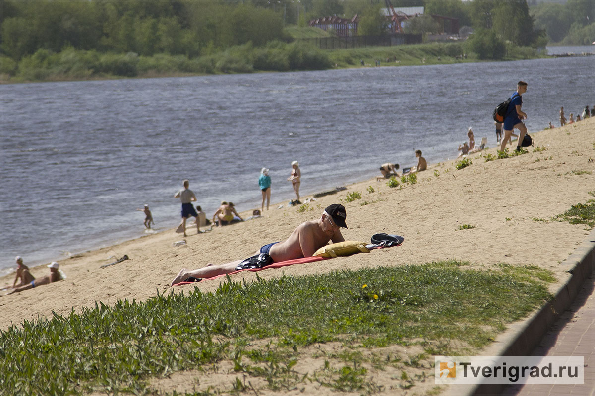 Тверь море есть. Центральный пляж тверь. Тверь море есть. Карьеры в твери для купания. Пляж в твери на волге.