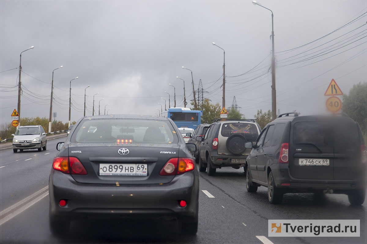 В Твери ограничено движение по Волоколамскому путепроводу | Твериград