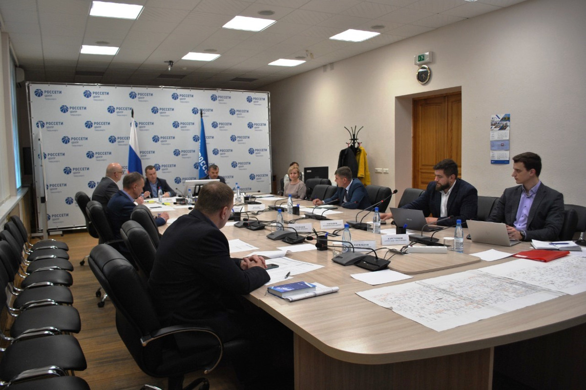 Тверьэнерго кимры. Шитиков тверьэнерго. Кузнецов максим юрьевич тверьэнерго. Шитиков тверьэнерго. Максим шитиков мрск.