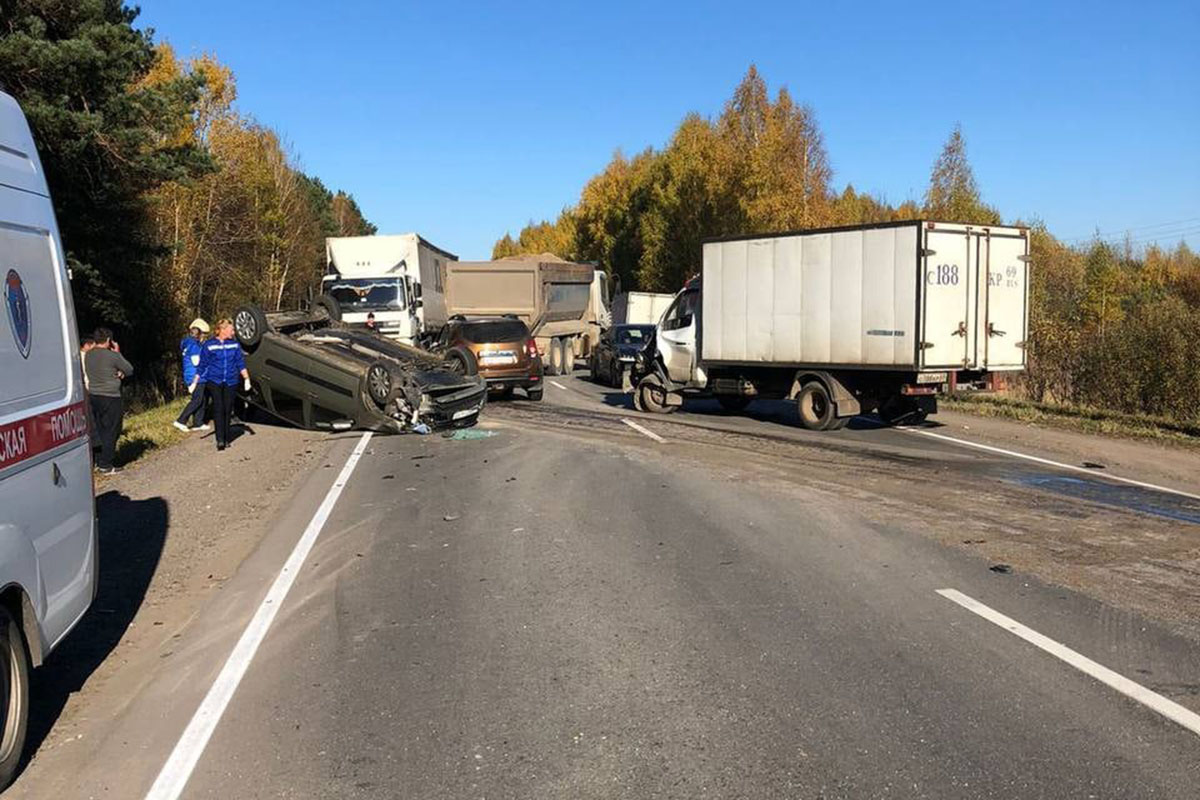 Ржев сегодня новости происшествие. ДТП на трассе Ржев Тверь.