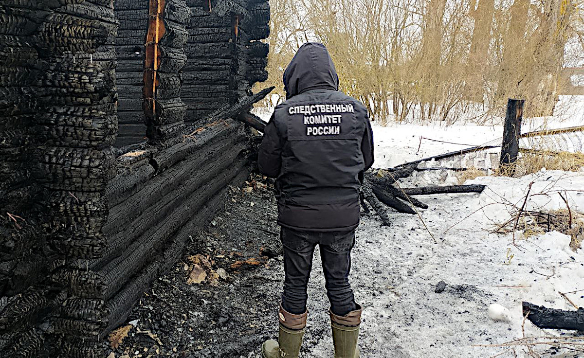 В Тверской области задержаны подозреваемые в убийстве, заметавшие следы с  помощью поджога | Твериград