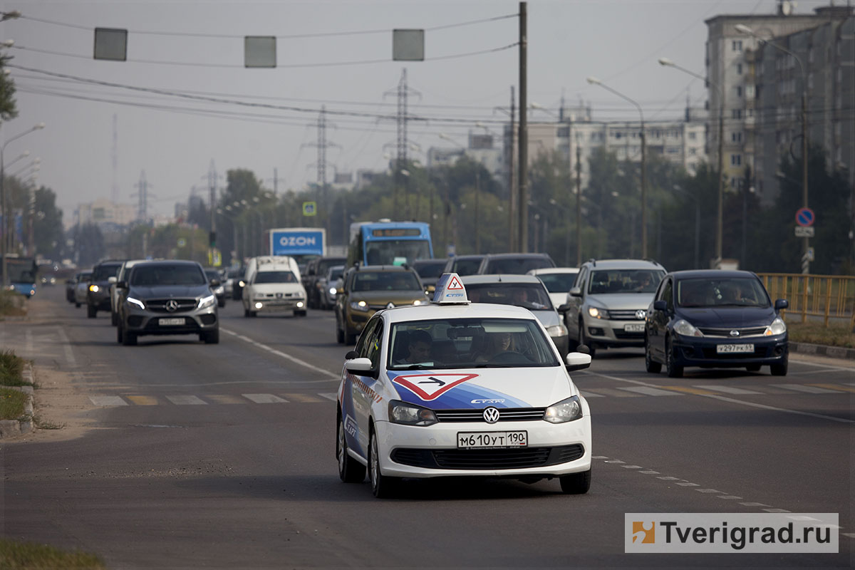 Автоэксперт объяснил, боится ли жары автомобильная плёнка | Твериград