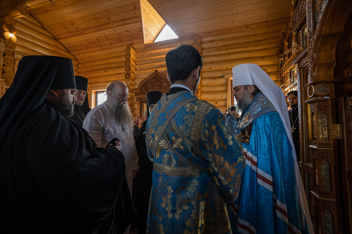 Монах стал священником. Желтиковский монастырь Тверь. Желтиков Успенский монастырь. Желтиков монастырь Тверь монахи. Желтиков монастырь Тверь официальный сайт.