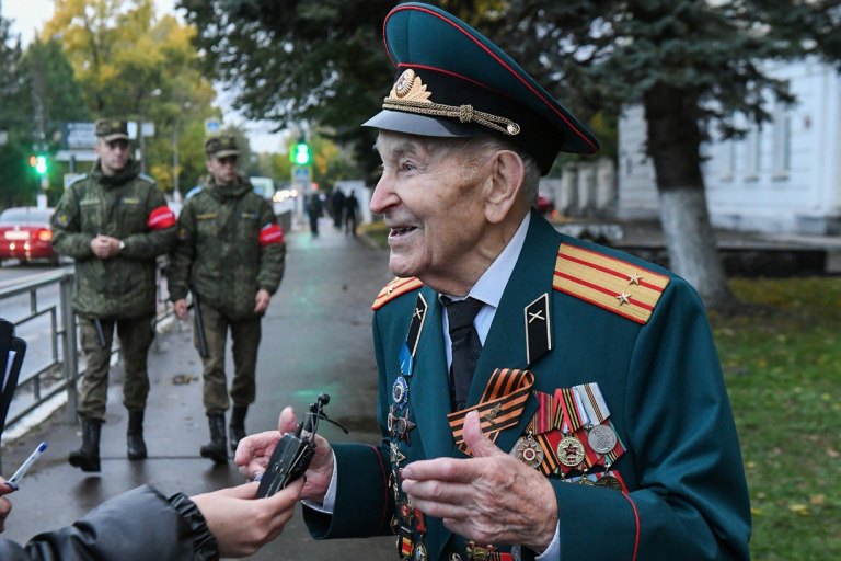 Ветераны Великой Отечественной войны патриотически напутствуют мобилизованных жителей Тверской области