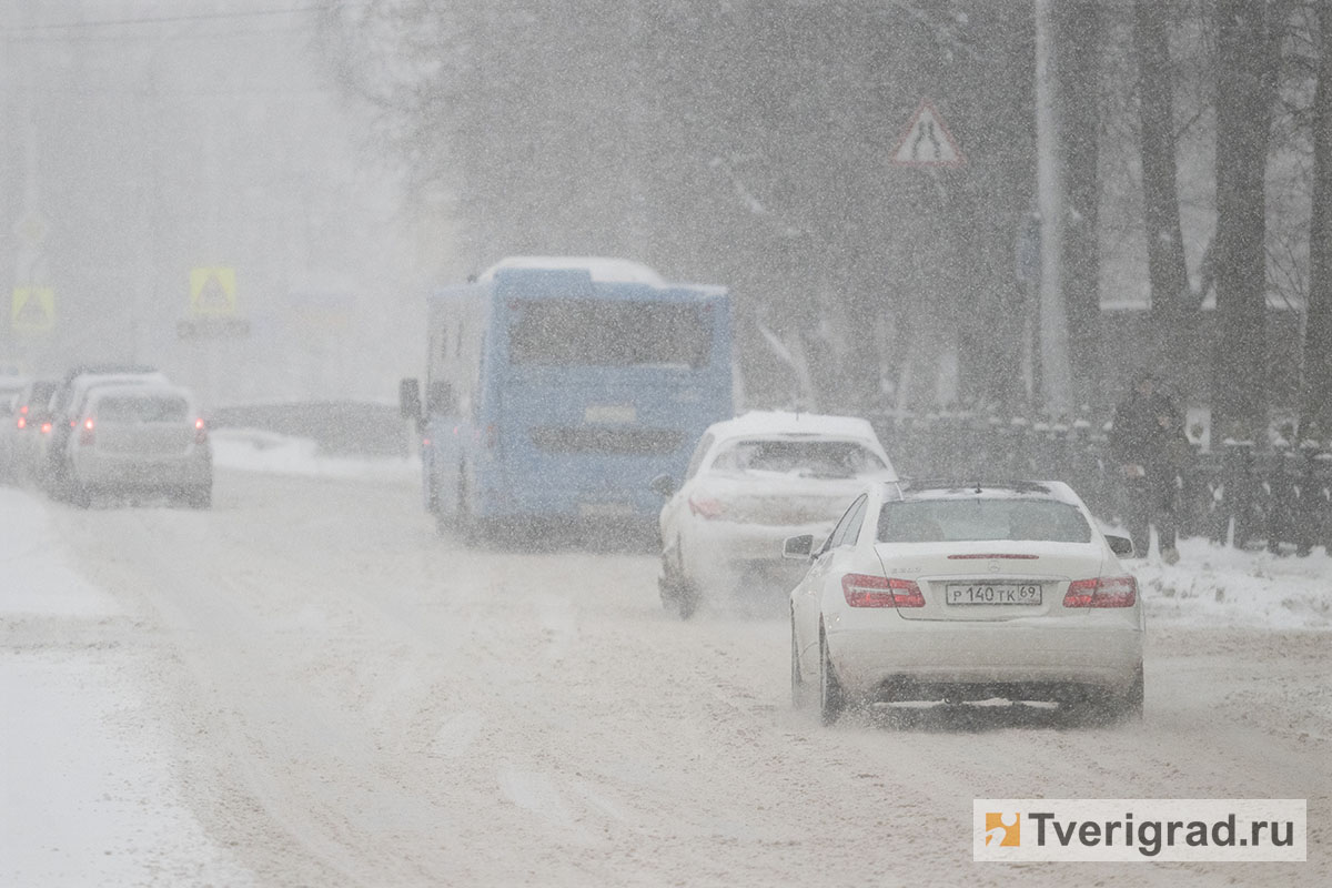выпавшему снегу 2 дня. домодедово завалило снегом. сколько снега выпало в москве. выпавшему снегу 2 дня. выпавшему снегу 2 дня.