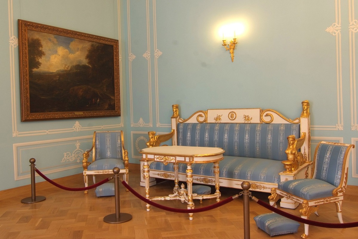 Голубая комната в путевом Дворце в Твери