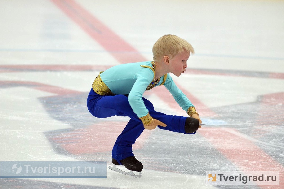 Тверская семиклассница защитила титул лучшей фигуристки Верхневолжья |  Твериград