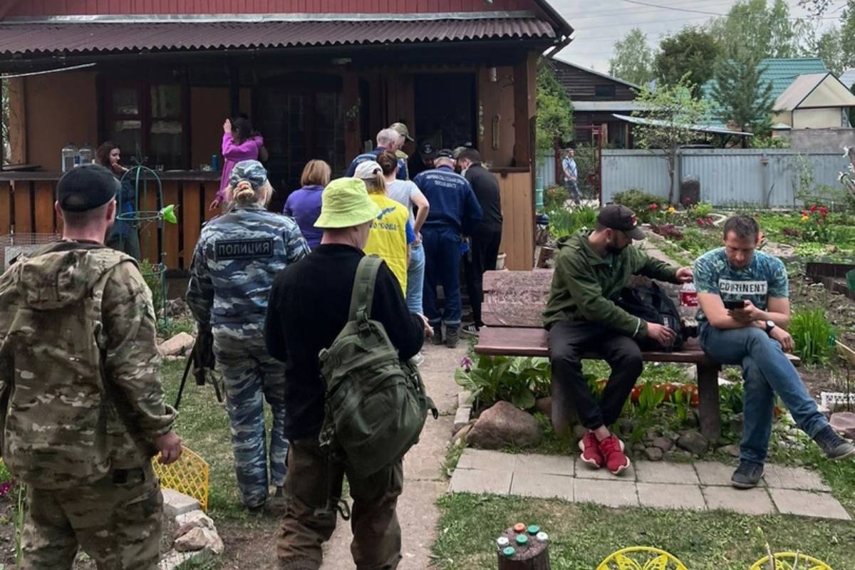 Учение в школах твери. Грузовая эвакуация тверь. Потерялся в лесу. Сова тверь поисковый отряд. Эвакуация под тверью.