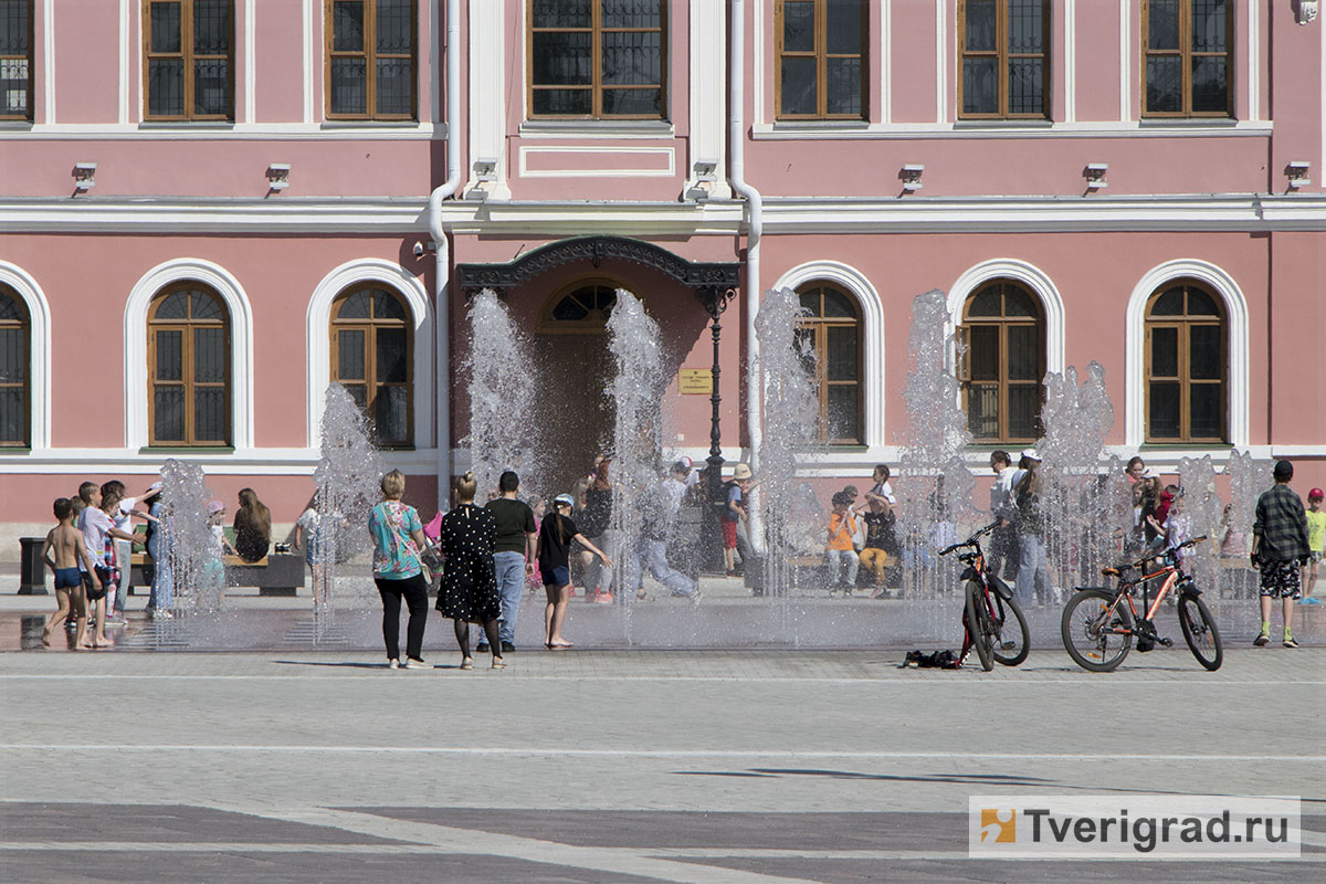 фонтан на соборной площади (1)
