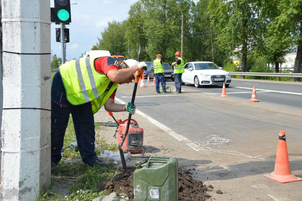 В Твери началась установка первого умного светофора в рамках второго этапа  | Твериград