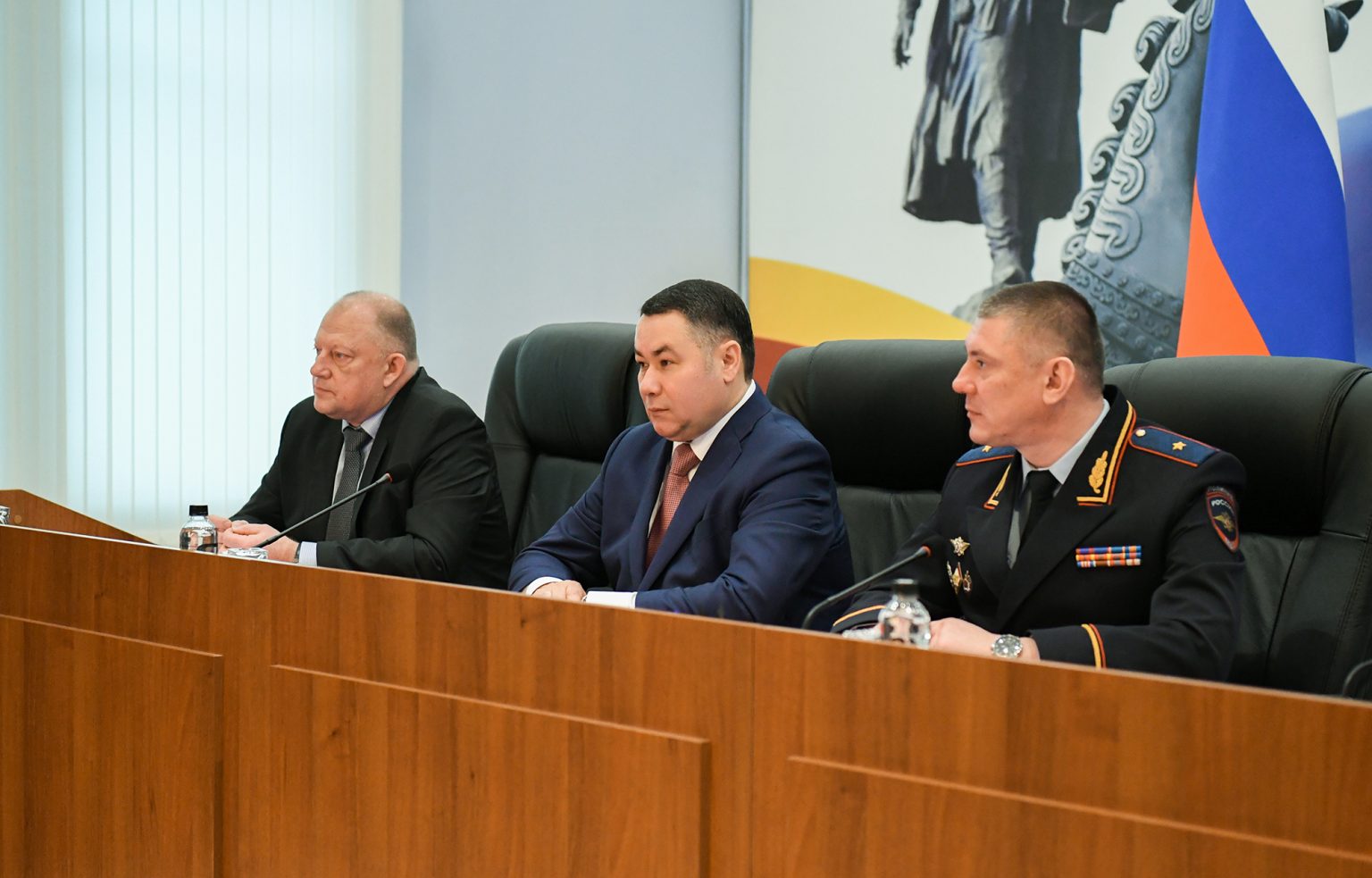 Рассмотрение дел о должностных преступлениях