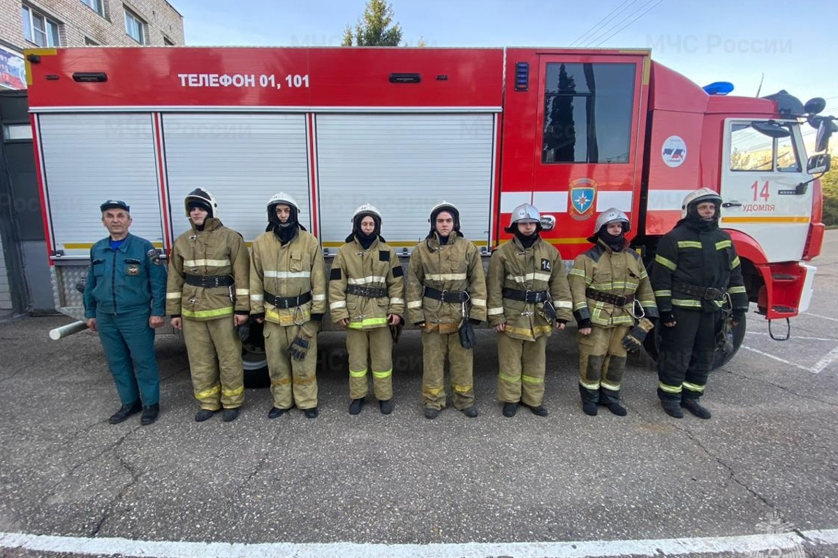 Ночью в Тверской области спасли женщин и надышавшуюся угарным газом собаку  | Твериград