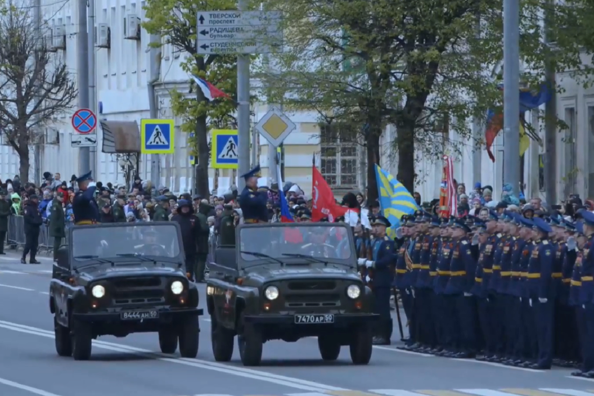 В Твери началось торжественное прохождение войск | Твериград