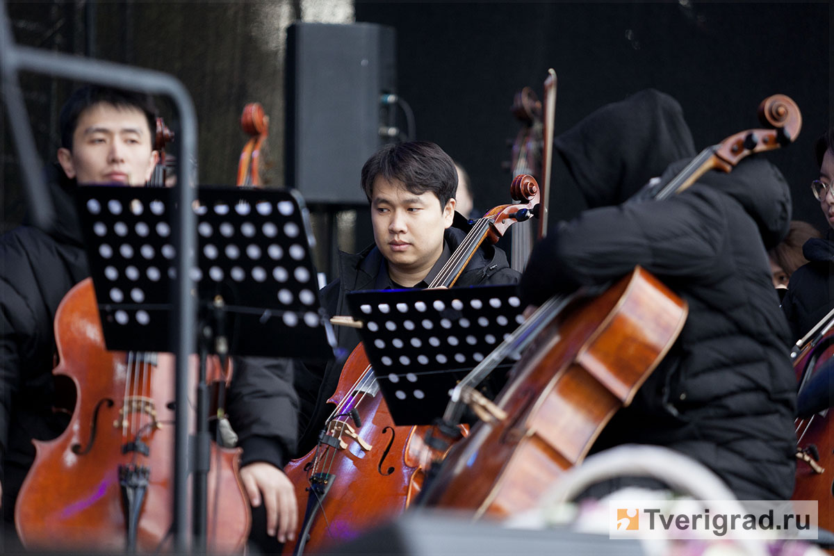 российско-китайский симфонический оркестр (15)