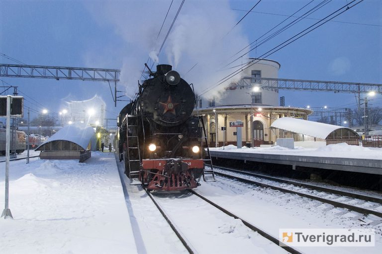 Погружение в прошлое: репортаж о путешествии на ретропоезде по заповедной железной дороге в Тверской области