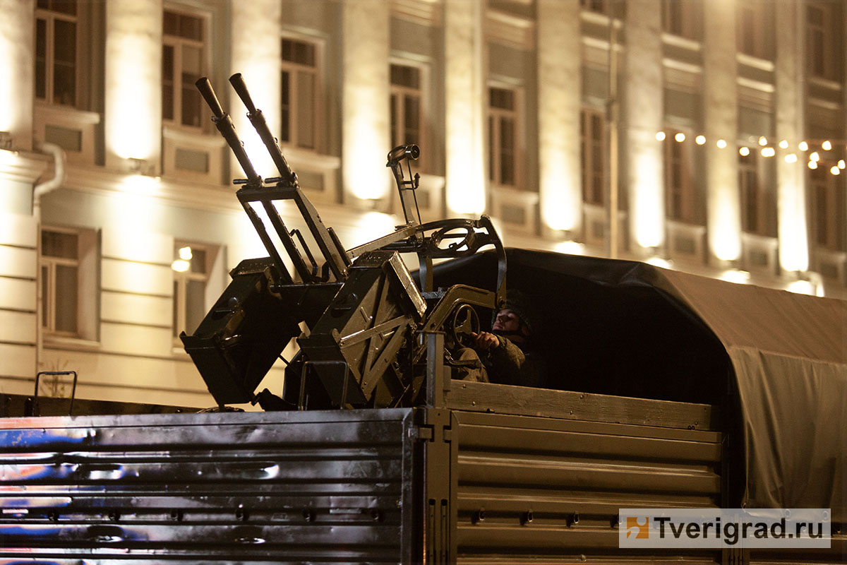 репетиция парада победы в Твери (27)