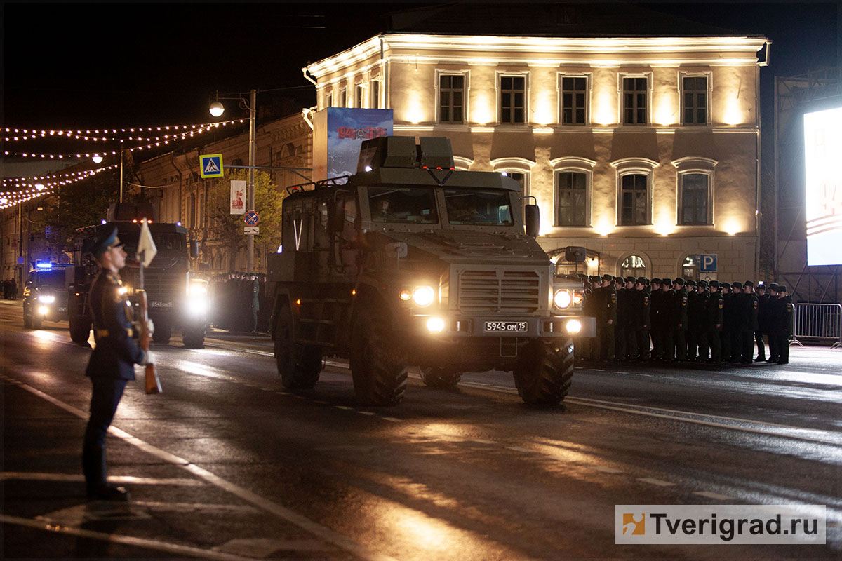 репетиция парада победы в Твери (28)