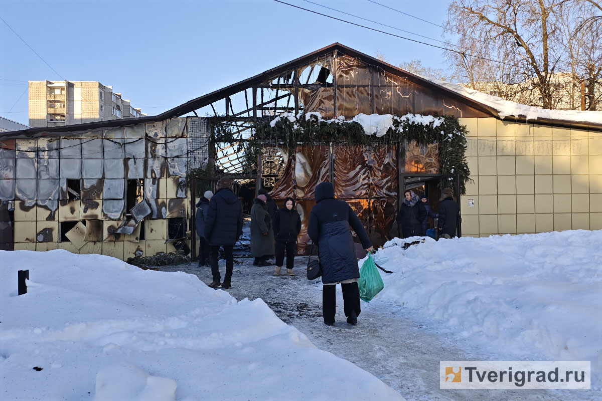 рынок на Ногина после пожара (1)