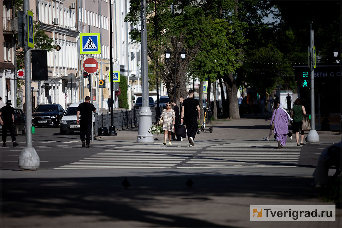 весна жара бульвар радищева (2)